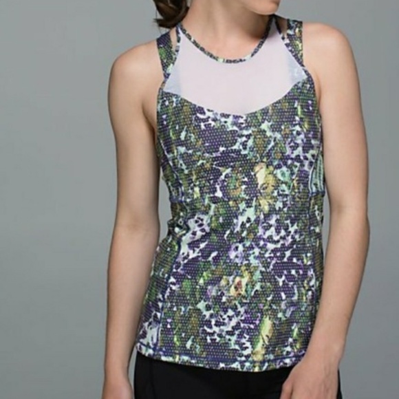 Lululemon Floral "Running in the City" White Mesh Tank Top - Picture 2 of 7